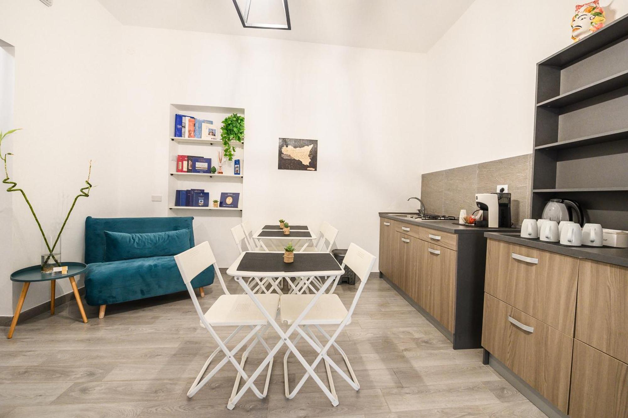 לינה וארוחת בוקר מרסאלה Il Cortile Degli Artisti מראה חיצוני תמונה